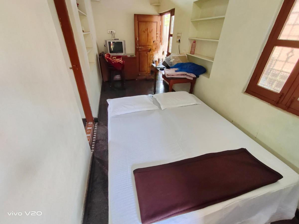 Srinivasa Homestay Hampi Esterno foto