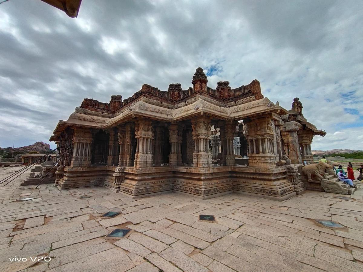 Srinivasa Homestay Hampi Esterno foto