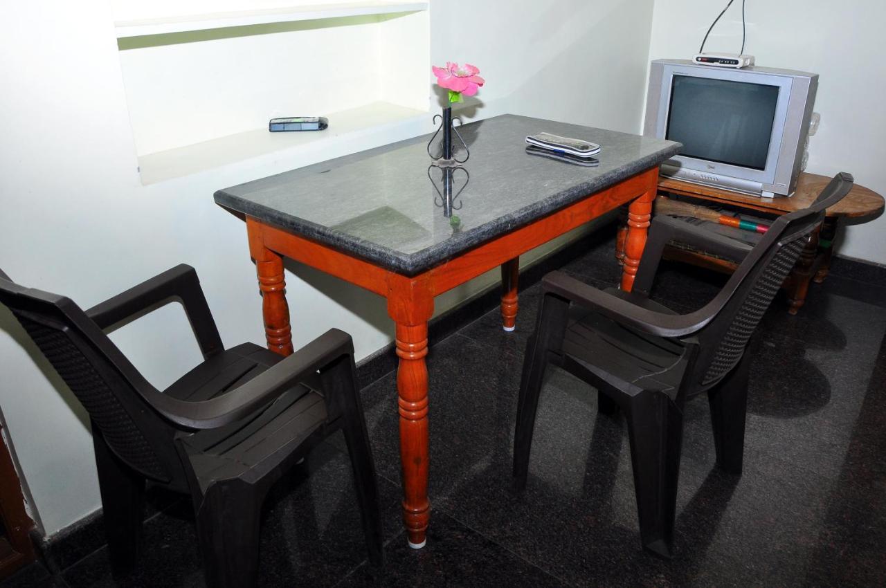 Srinivasa Homestay Hampi Esterno foto