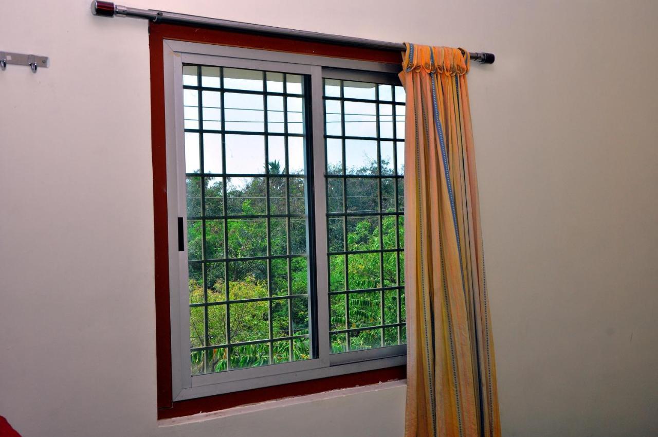 Srinivasa Homestay Hampi Esterno foto